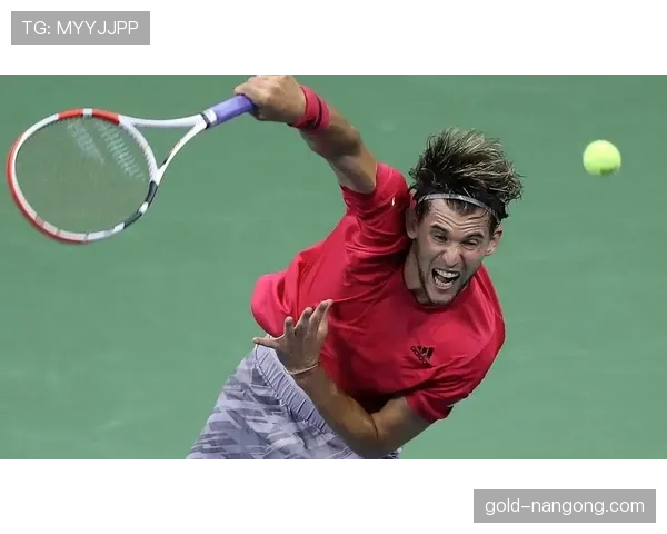 天气中断对足球比赛规则如何影响判罚和比赛进程解析